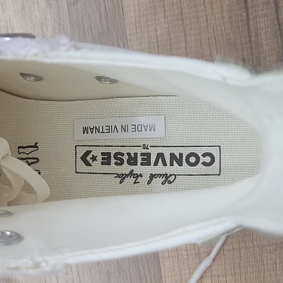 Converse High top Brand new platform in the box no lid. - Picture 12 of 15